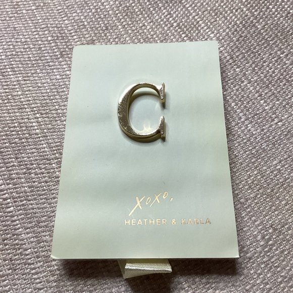 LARK & IVES COLLECTIVES THE GOLD MONOGRAM LYRICS PINS "C" - Picture 10 of 14
